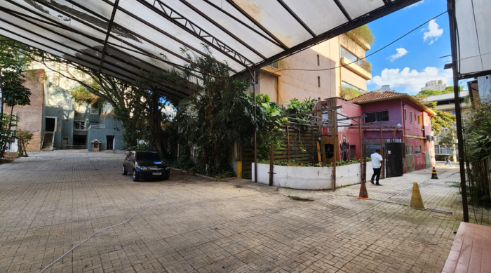 Câmara de SP aprova venda de rua por R$ 16 milhões para condomínio de luxo
