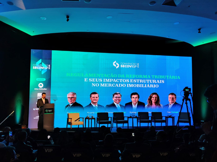 Segurança jurídica e reforma tributária dominam debates da manhã na Convenção Secovi-SP 2026