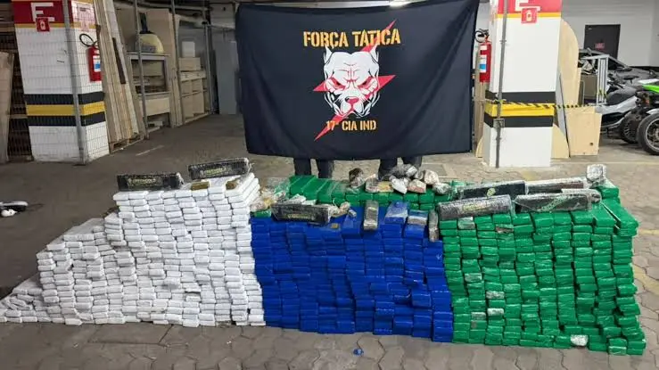 policia apreende mais de 1,3 tonelada de maconha em Vila Velha.webp