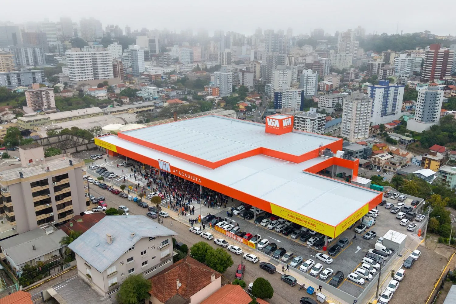 Grupo Passarela inaugura nova loja do Via atacadista em Bento Gonçalves